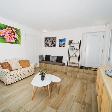 Lo Stagnone Beachfront Kailani Apartment *