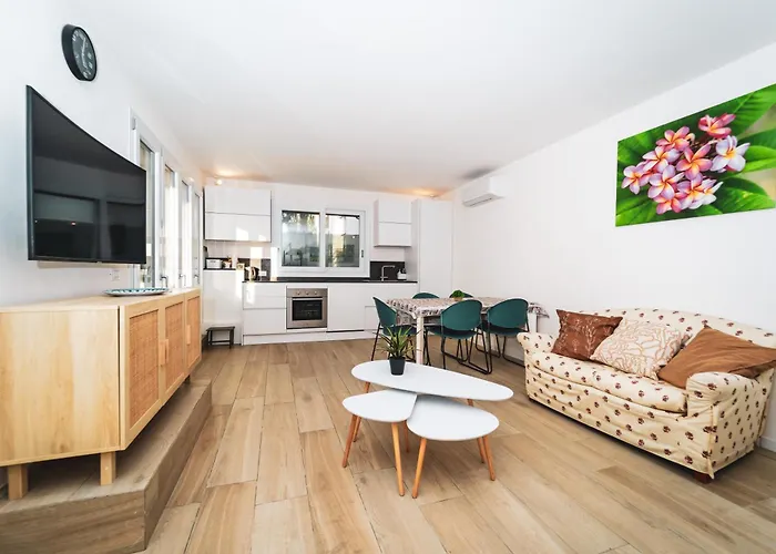 Lo Stagnone Beachfront Kailani