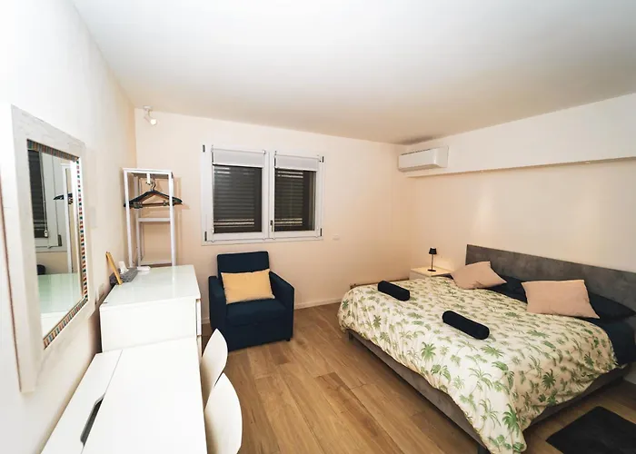 Lo Stagnone Beachfront Kailani Apartment