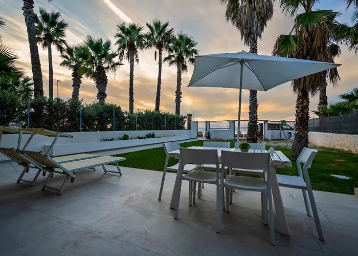 Lo Stagnone Beachfront Kailani Apartment Marsala