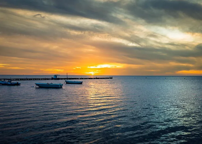 Lo Stagnone Beachfront Kailani *